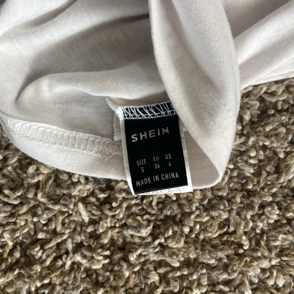 Two cropped baby tees buddle - Picture 3 of 3